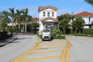 10203 NW 10th St, Miami, FL 33172, Sold 05/20/21