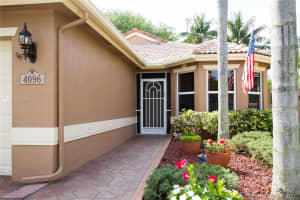4096 Oxbow Dr, Coconut Creek, FL 33073, Sold 05/11/21
