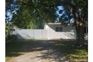 8601 NW 181st St, Hialeah, FL 33015, Sold 06/15/21