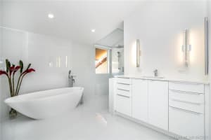 2000 S Bayshore Dr, Miami, FL 33133, Sold 06/07/21