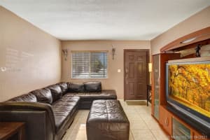 17326 NW 74th Ave, Hialeah, FL 33015, Sold 06/03/21