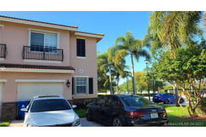240 Las Brisas Cir, Weston, FL 33326, Sold 05/21/21