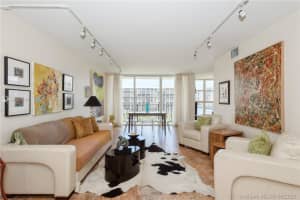400 Leslie Dr, Hallandale Beach, FL 33009, Sold 06/19/21
