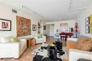 400 Leslie Dr, Hallandale Beach, FL 33009, Sold 06/19/21