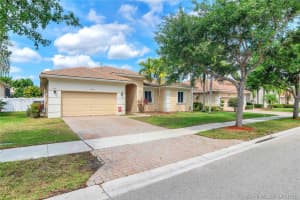 6163 SW 191st Ave, Fort Lauderdale, FL 33332, Sold 05/21/21