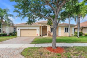 6163 SW 191st Ave, Fort Lauderdale, FL 33332, Sold 05/21/21