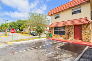 6679 SW 41st Ct, Davie, FL 33314, Sold 06/07/21