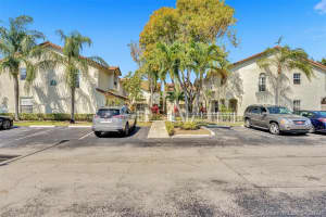 404 NW 108th Terrace, Pembroke Pines, FL 33026, Sold 05/26/21