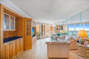 16425 Collins Ave, Sunny Isles Beach, FL 33160, Sold 07/02/21