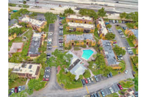 4469 Treehouse Ln, Tamarac, FL 33319, Sold 06/07/21