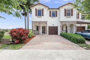 385 NE 37th Pl, Homestead, FL 33033, Sold 06/07/21