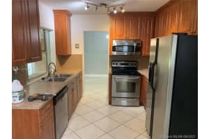 6807 NW 75th Dr, Tamarac, FL 33321, Sold 12/01/21