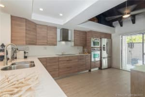 7082 SW 53rd Ln, Miami, FL 33155, Sold 05/29/21