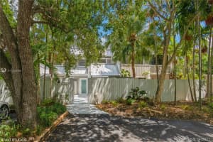 7082 SW 53rd Ln, Miami, FL 33155, Sold 05/29/21