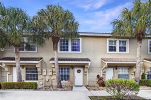 12017 SW 2nd St, Pembroke Pines, FL 33025, Sold 05/28/21