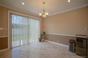 10700 NW 1st St, Plantation, FL 33324, Sold 05/25/21