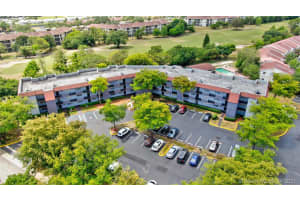 8450 Lagos De Campo Blvd, Tamarac, FL 33321, Sold 05/25/21