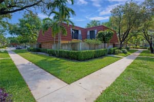 9975 NW 7th St, Plantation, FL 33324, Sold 05/24/21