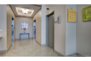 186 SE 12th Terrace, Miami, FL 33131, Sold 08/06/21