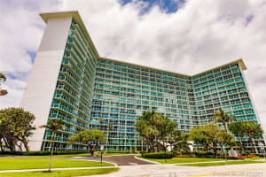 333 NE 21st Ave, Deerfield Beach, FL 33441, Sold 10/05/21
