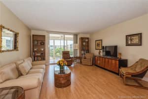 314 SE 10th St, Dania Beach, FL 33004, Sold 06/15/21