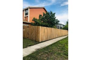 10170 NW 32nd St, Sunrise, FL 33351, Sold 05/31/21