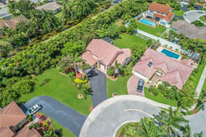 1025 Laguna Springs Dr, Weston, FL 33326, Sold 06/24/21