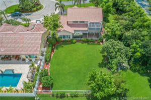 1025 Laguna Springs Dr, Weston, FL 33326, Sold 06/24/21