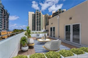 1460 Ocean Dr, Miami Beach, FL 33139, Sold 02/28/22