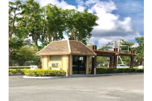 8075 SW 107th Ave, Miami, FL 33173, Sold 05/26/21