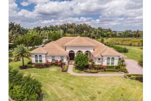 5795 N Sterling Ranch Dr, Davie, FL 33314, Sold 06/11/21