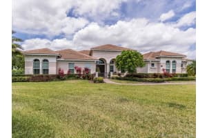 5795 N Sterling Ranch Dr, Davie, FL 33314, Sold 06/11/21