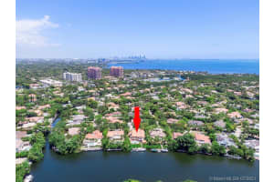 7260 W Lago Dr, Coral Gables, FL 33143, Sold 08/17/21