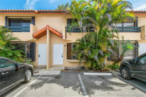 10049 SW 77th Ct, Miami, FL 33156, Sold 07/07/21