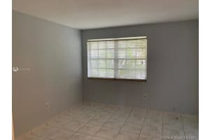 345 Michigan Ave, Miami Beach, FL 33139, Sold 05/09/22