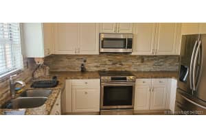 11155 NW 72nd Terrace, Doral, FL 33178, Sold 06/01/21