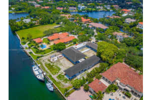 390 Casuarina Concourse, Coral Gables, FL 33143, Sold 09/30/22