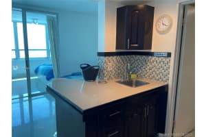5445 Collins Ave, Miami Beach, FL 33140, Sold 09/30/21