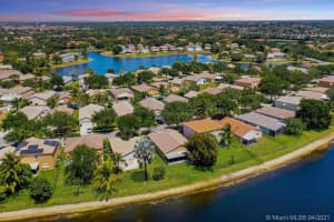10446 SW 24th St, Miramar, FL 33025, Sold 05/21/21