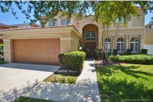 10704 SW 17th Pl, Davie, FL 33324, Sold 05/28/21