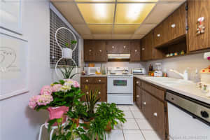 506 NW 87th Ave, Miami, FL 33172, Sold 06/17/21