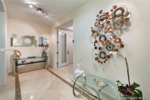 100 South Pointe Dr, Miami Beach, FL 33139, Sold 11/19/21