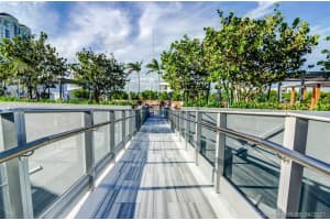 801 South Pointe Dr, Miami Beach, FL 33139, Sold 09/07/22