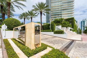 450 Alton Rd, Miami Beach, FL 33139, Sold 06/28/22