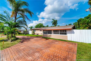 21000 NE 26th Ave, Miami, FL 33180, Sold 06/04/21