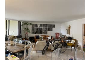 170 Ocean Ln Dr, Key Biscayne, FL 33149, Sold 01/18/22