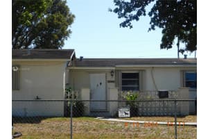 17300 NW 80th Ave, Hialeah, FL 33015, Sold 06/07/21