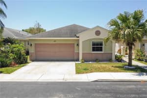 317 W Riverbend Dr, Sunrise, FL 33326, Sold 06/07/21