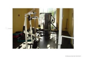 8826 W Flagler St, Miami, FL 33174, Sold 05/21/21