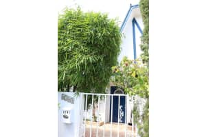 6741 SW 41st Dr, Davie, FL 33314, Sold 09/10/21